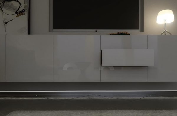 Voorbeeld plintverlichting led line 4500 3